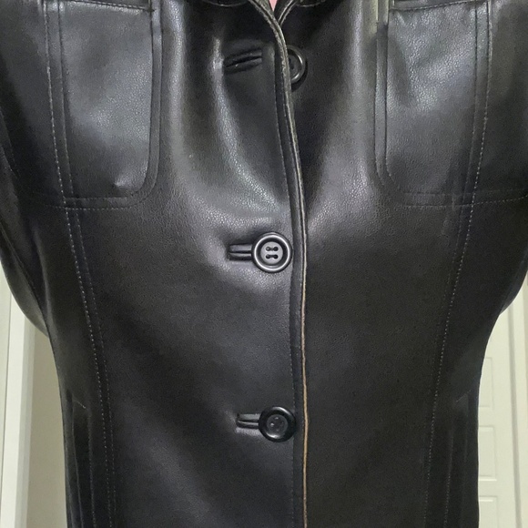 Brand New EMC Boutique Womens button up Leather Jacket. Large - Picture 3 of 8